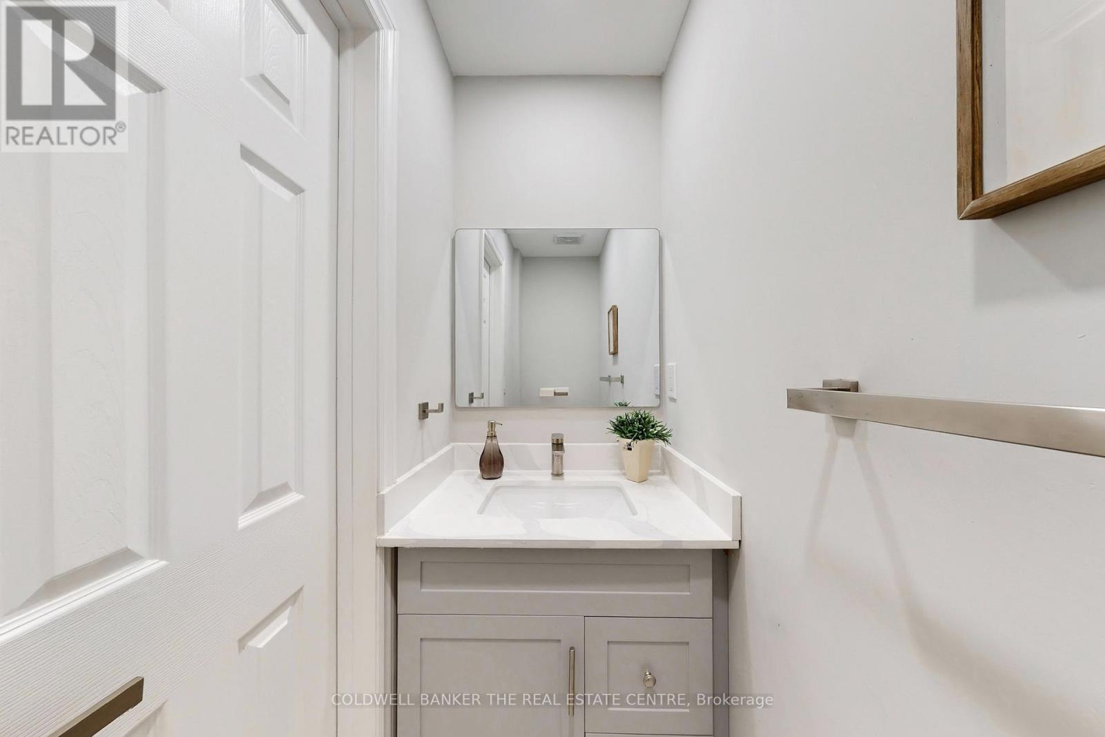 54 Laguna Crescent, Markham, Ontario  L3S 3G6 - Photo 15 - N12773310