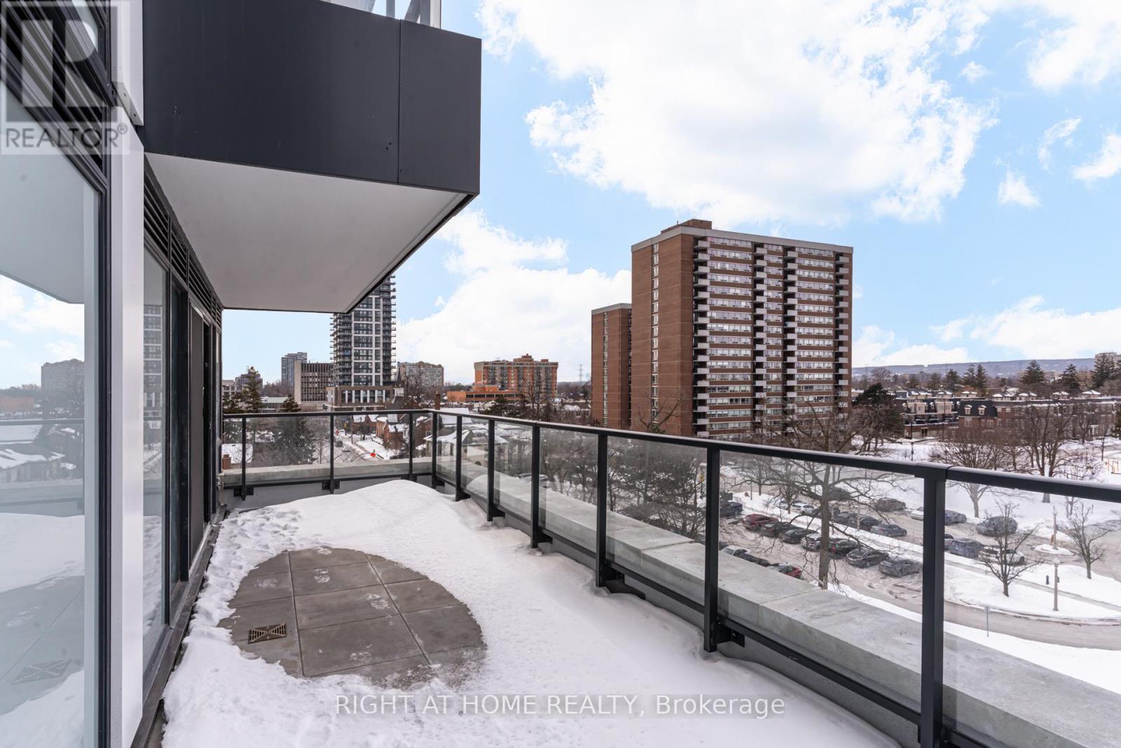 510 - 2088 James Street, Burlington, Ontario  L7R 0H2 - Photo 32 - W12767872