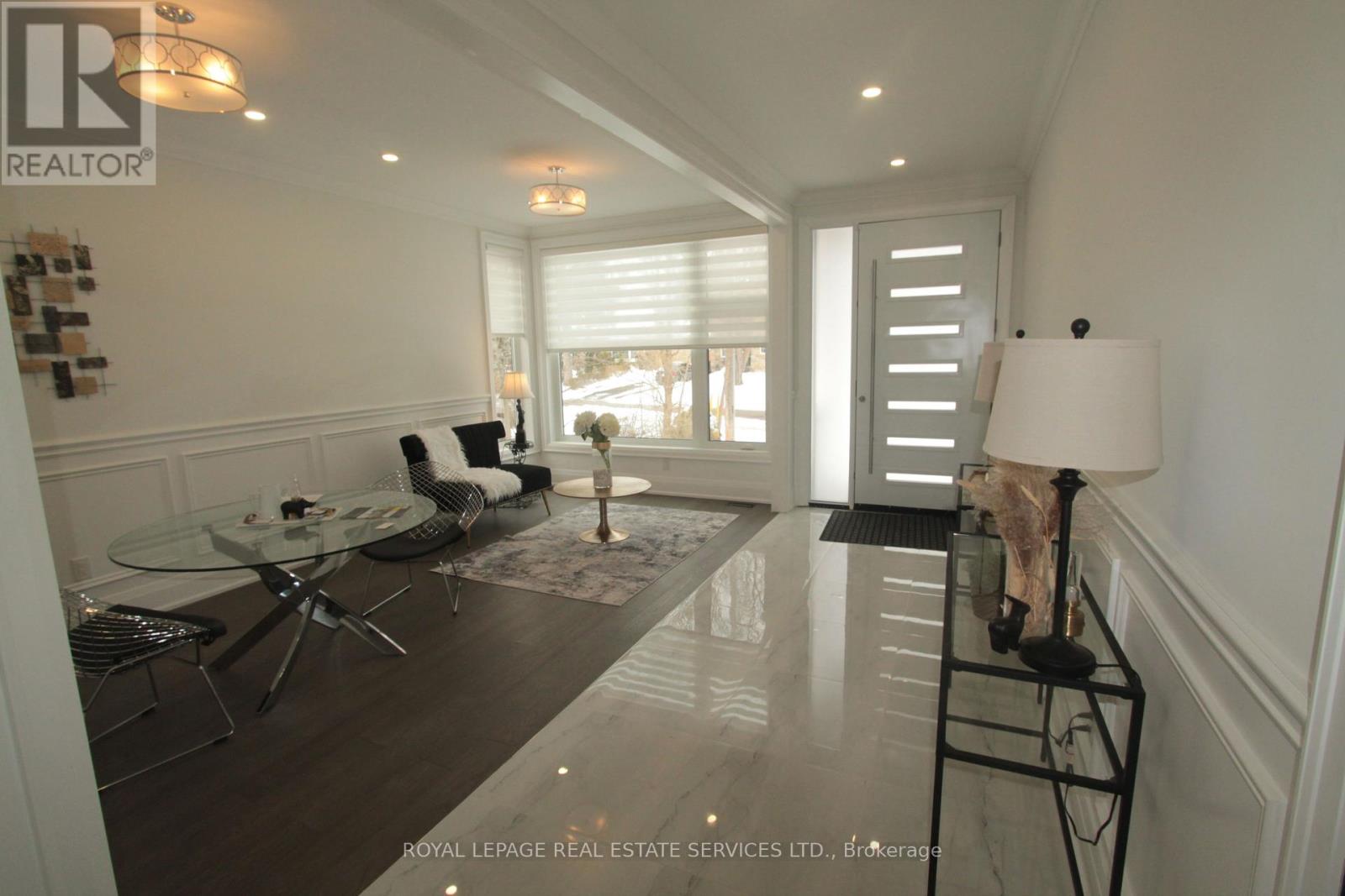 1204 Argreen Road, Mississauga, Ontario  L5G 3J3 - Photo 4 - W12779678