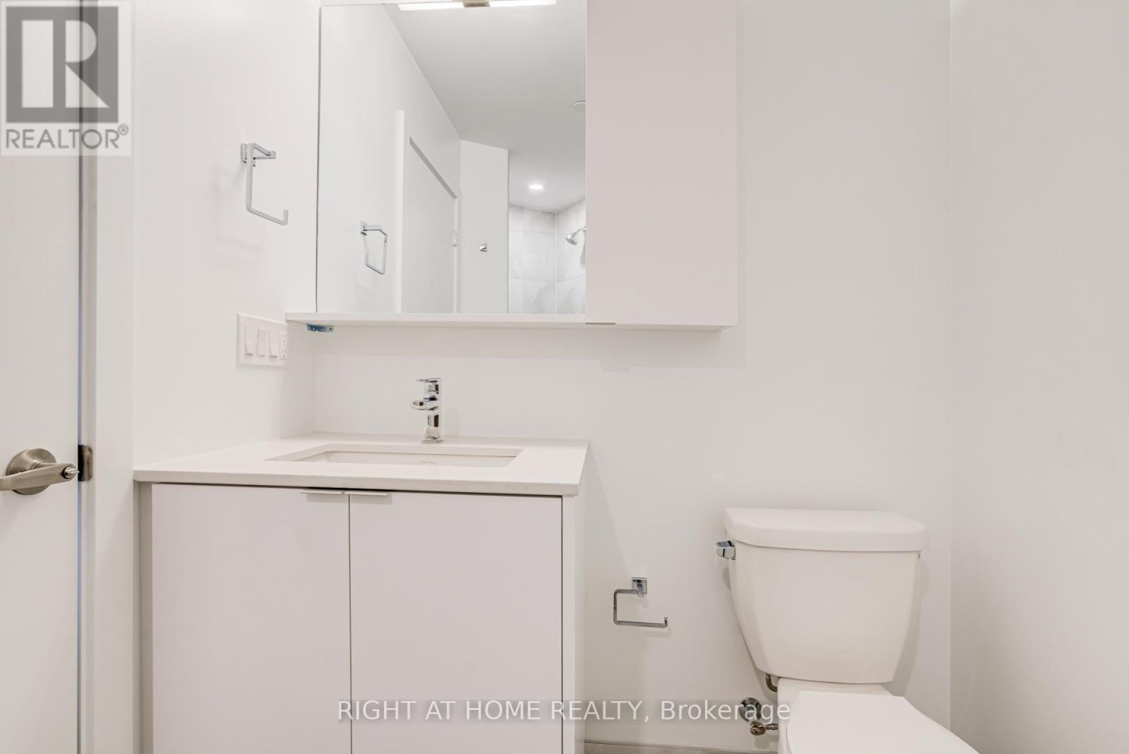 510 - 2088 James Street, Burlington, Ontario  L7R 0H2 - Photo 21 - W12767872