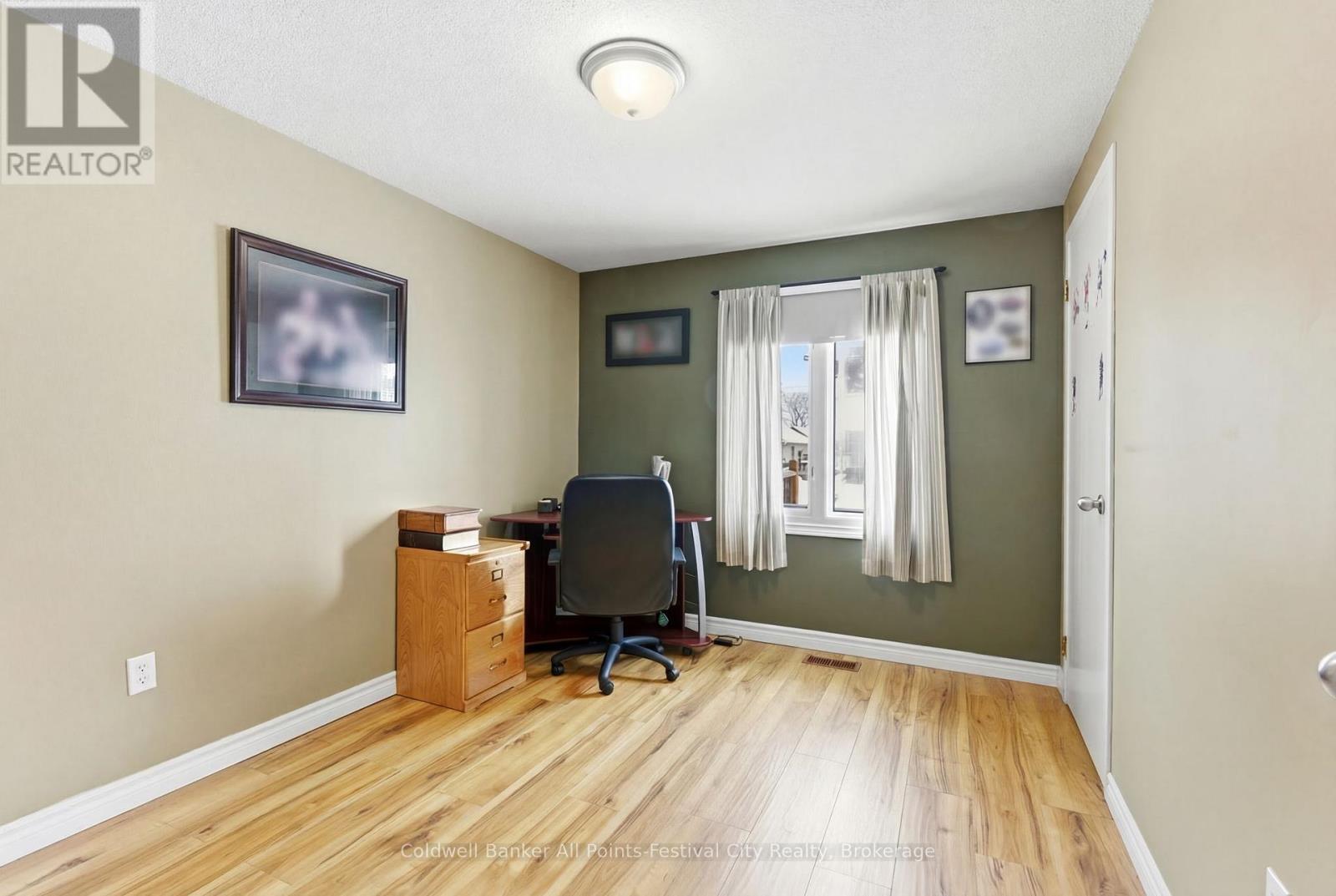 72 Lorne Avenue, Bluewater, Ontario  N0M 1X0 - Photo 21 - X12780430