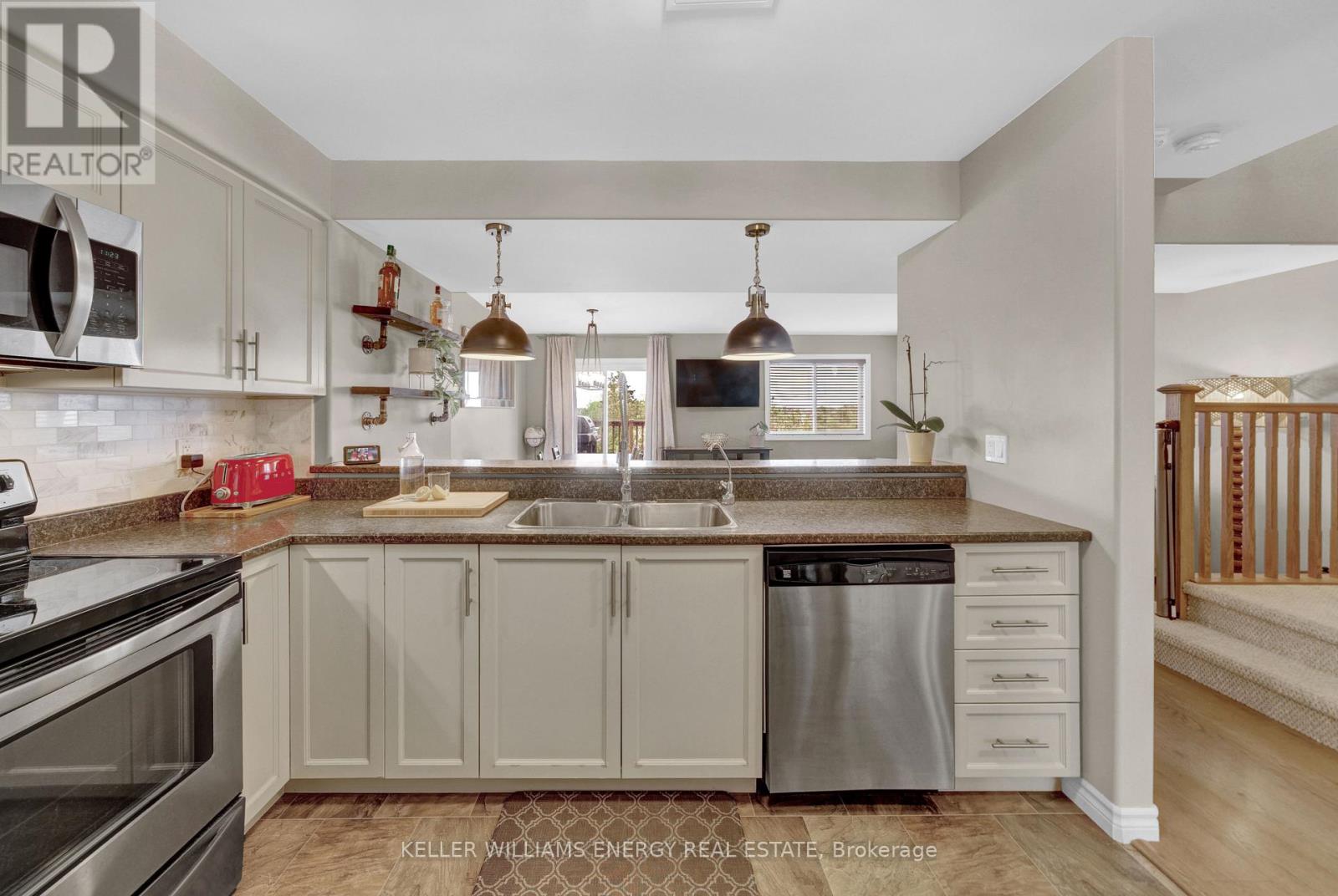 73 Mountain Ash Drive, Belleville, Ontario  K8N 0E3 - Photo 11 - X12780528