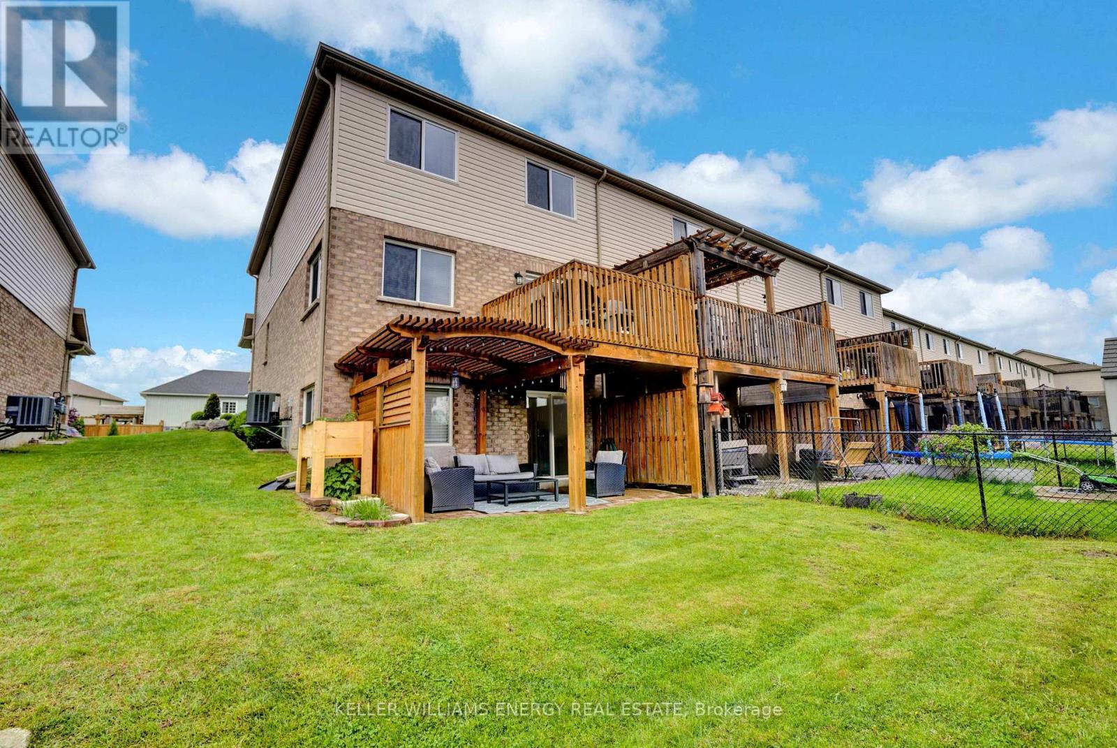 73 Mountain Ash Drive, Belleville, Ontario  K8N 0E3 - Photo 4 - X12780528