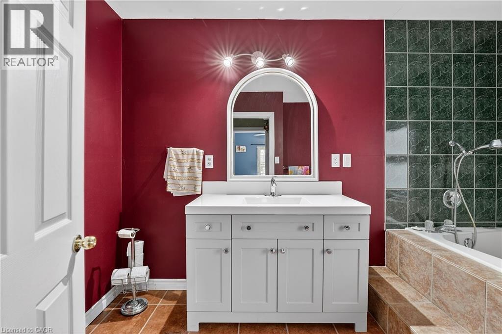 5270 Second Avenue, Niagara Falls, Ontario  L2E 4K2 - Photo 33 - 40795323