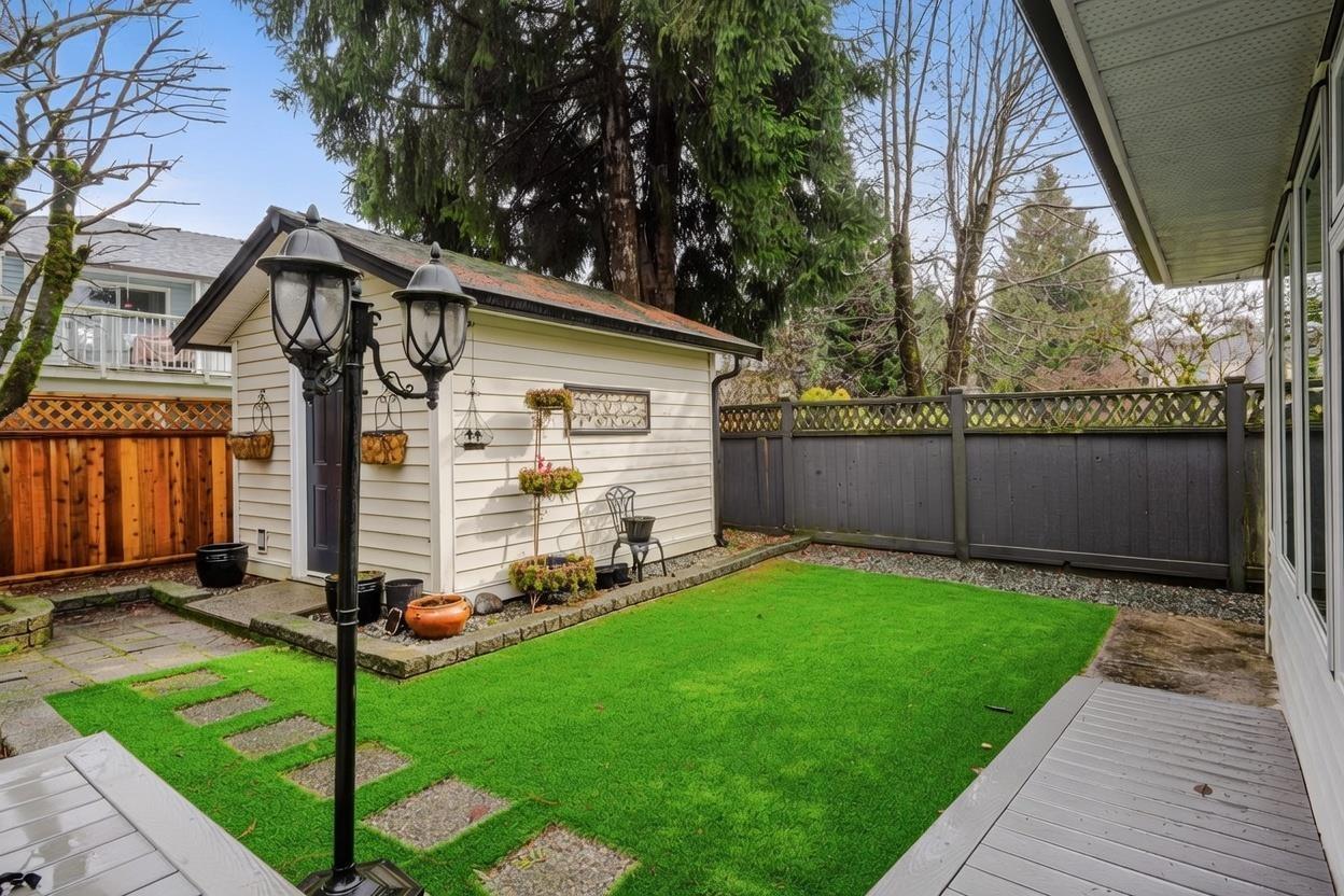 15496 93rd Avenue, Surrey, British Columbia  V3R 9B6 - Photo 34 - R3085596