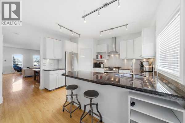 2405 Sorrel Mews Sw, Calgary, Alberta  T2T 6G5 - Photo 17 - A2276325