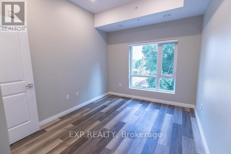 309b - 5971 Dorchester Road, Niagara Falls, Ontario  L2G 5S8 - Photo 5 - X12780520