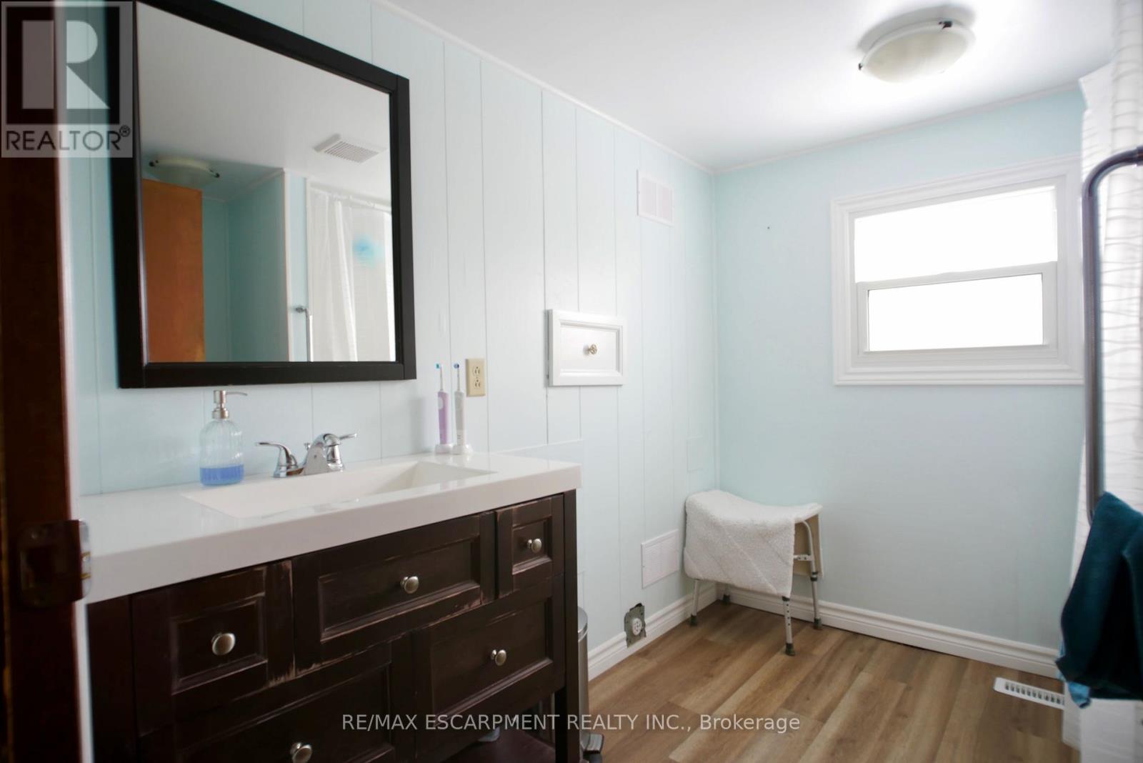 204 - 241 St. Paul Street W, St. Catharines, Ontario  L2S 2E5 - Photo 13 - X12777864