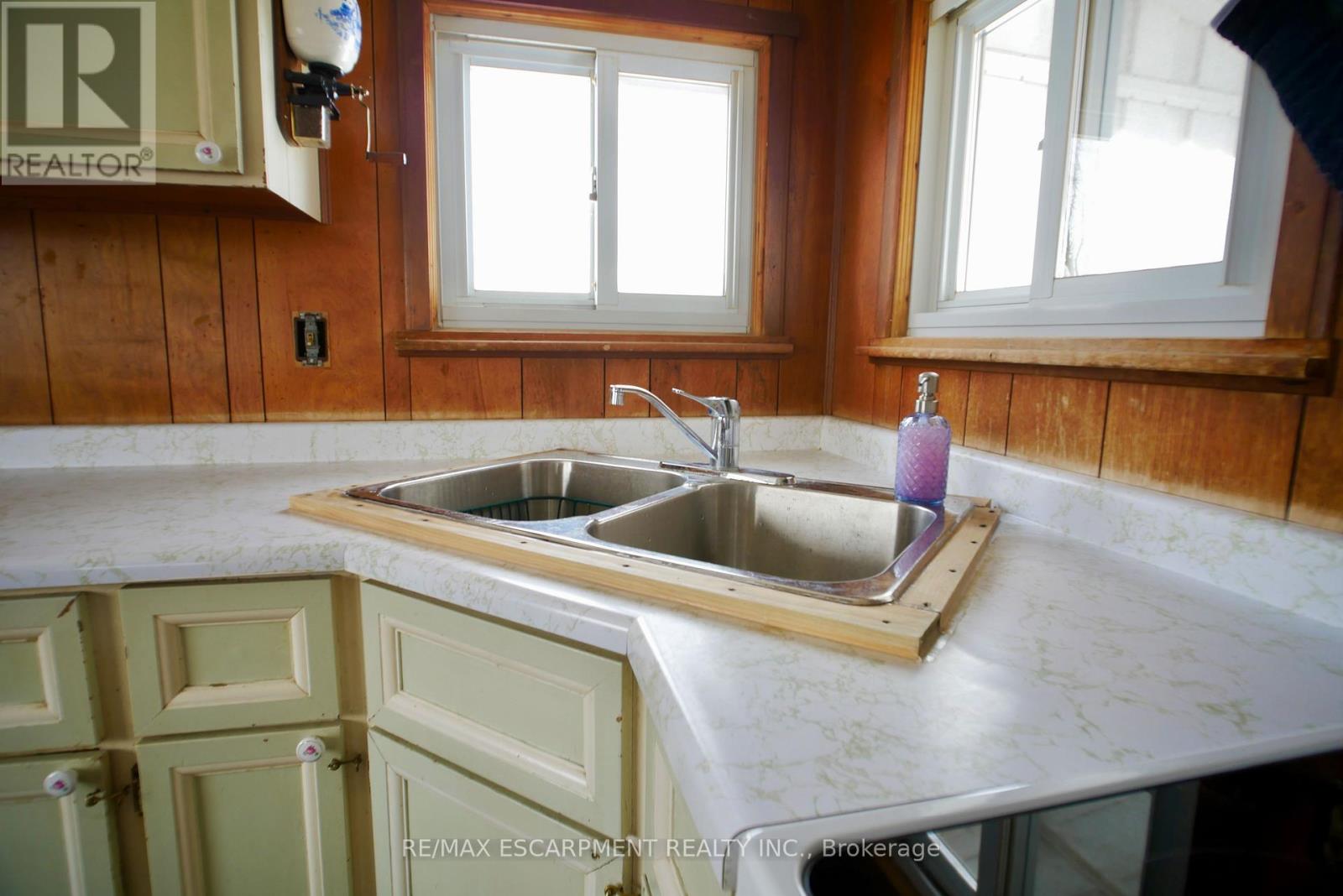 204 - 241 St. Paul Street W, St. Catharines, Ontario  L2S 2E5 - Photo 19 - X12777864