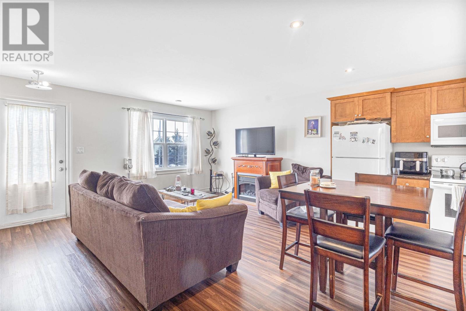 77 Westridge Crescent, Charlottetown, Prince Edward Island  C1A 8P2 - Photo 4 - 202602599