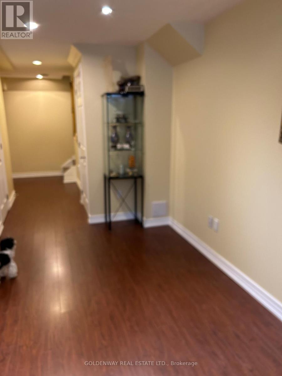 127 Miltrose Crescent, Whitchurch-Stouffville, Ontario  L4A 0R2 - Photo 9 - N12770956