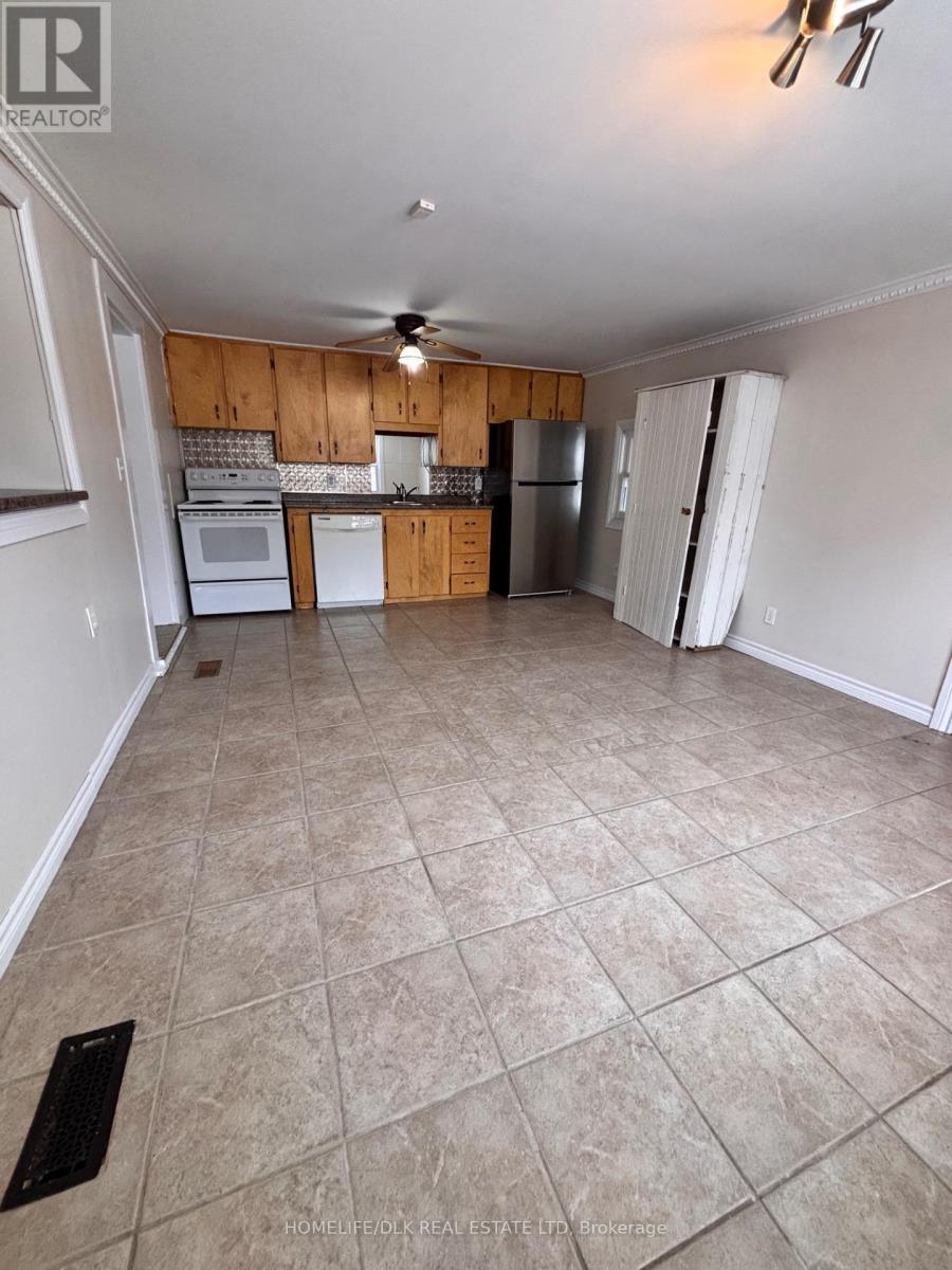 7 Kincaid Street, Brockville, Ontario  K6V 4Z7 - Photo 8 - X12780422