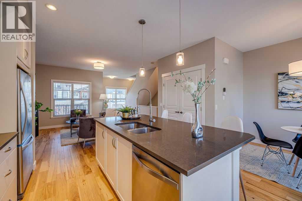 305, 32 Horseshoe Crescent, Cochrane, Alberta  T4C 2P4 - Photo 11 - A2283779