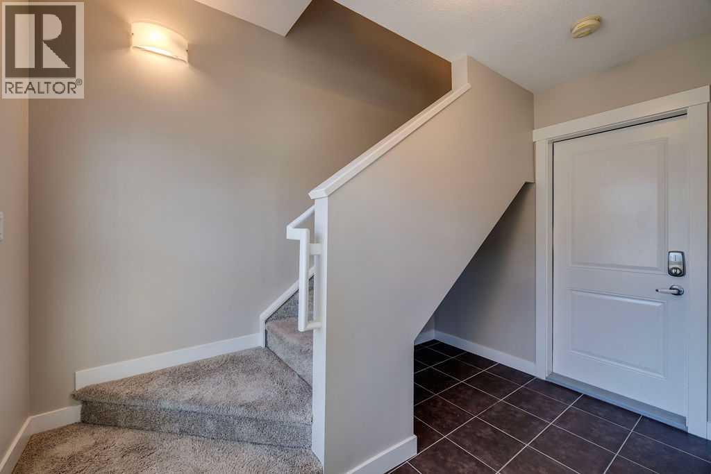 305, 32 Horseshoe Crescent, Cochrane, Alberta  T4C 2P4 - Photo 5 - A2283779