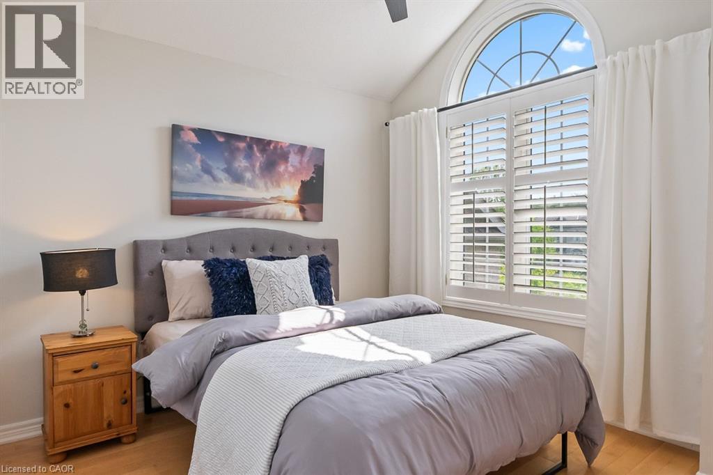 2357 Woodfield Road, Oakville, Ontario  L6H 6Y6 - Photo 20 - 40796221