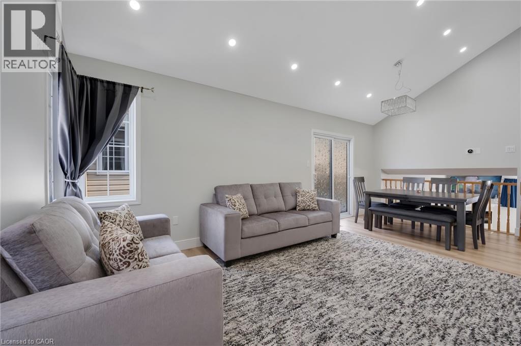 640 Langlaw Drive, Cambridge, Ontario  N1P 1H4 - Photo 8 - 40802673