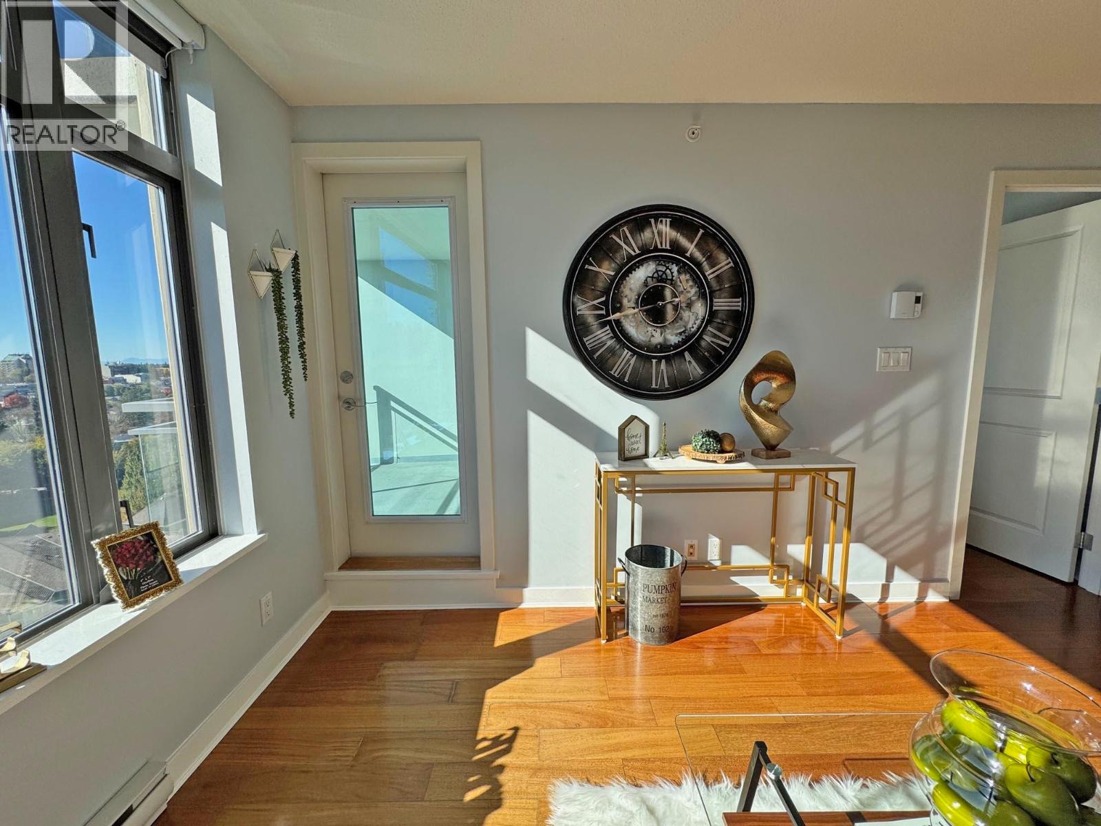 1401 3660 VANNESS AVENUE, Vancouver, British Columbia