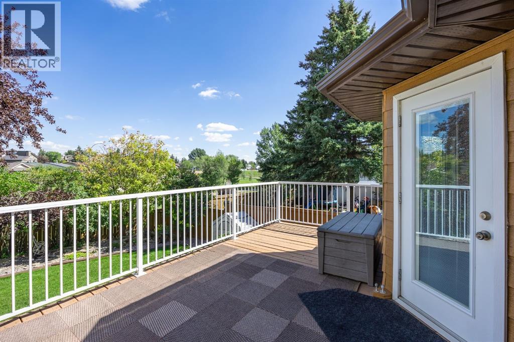 32 Rideau Close Sw, Airdrie, Alberta  T4B 1A6 - Photo 14 - A2283266