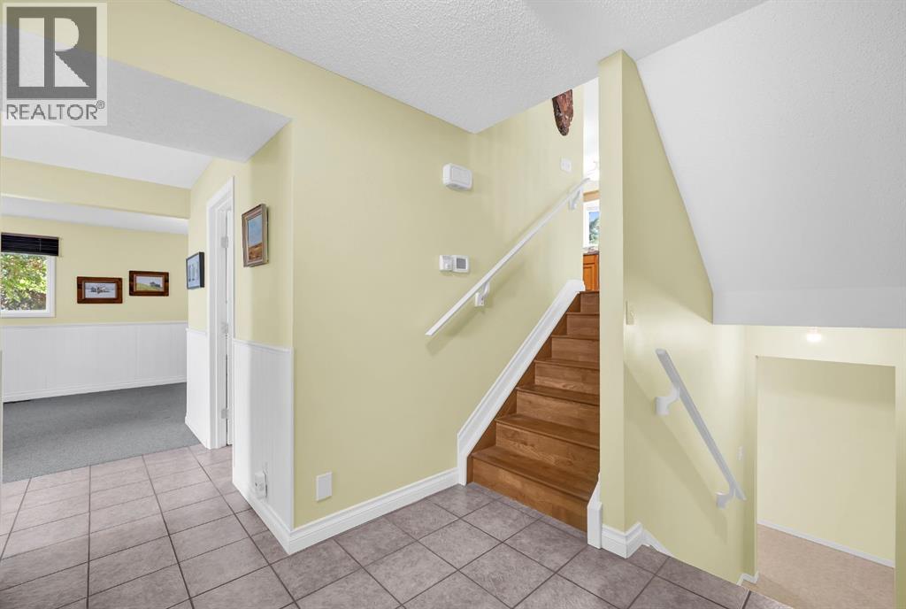 32 Rideau Close Sw, Airdrie, Alberta  T4B 1A6 - Photo 22 - A2283266