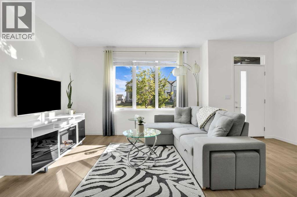 145 South Point Greenway Sw, Airdrie, Alberta  T4B 5J3 - Photo 7 - A2283699