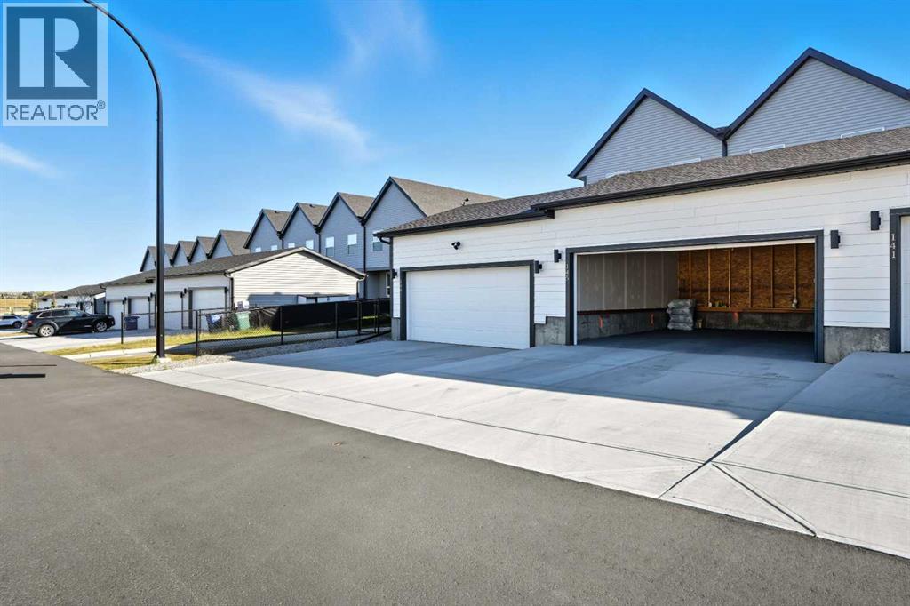 145 South Point Greenway Sw, Airdrie, Alberta  T4B 5J3 - Photo 38 - A2283699