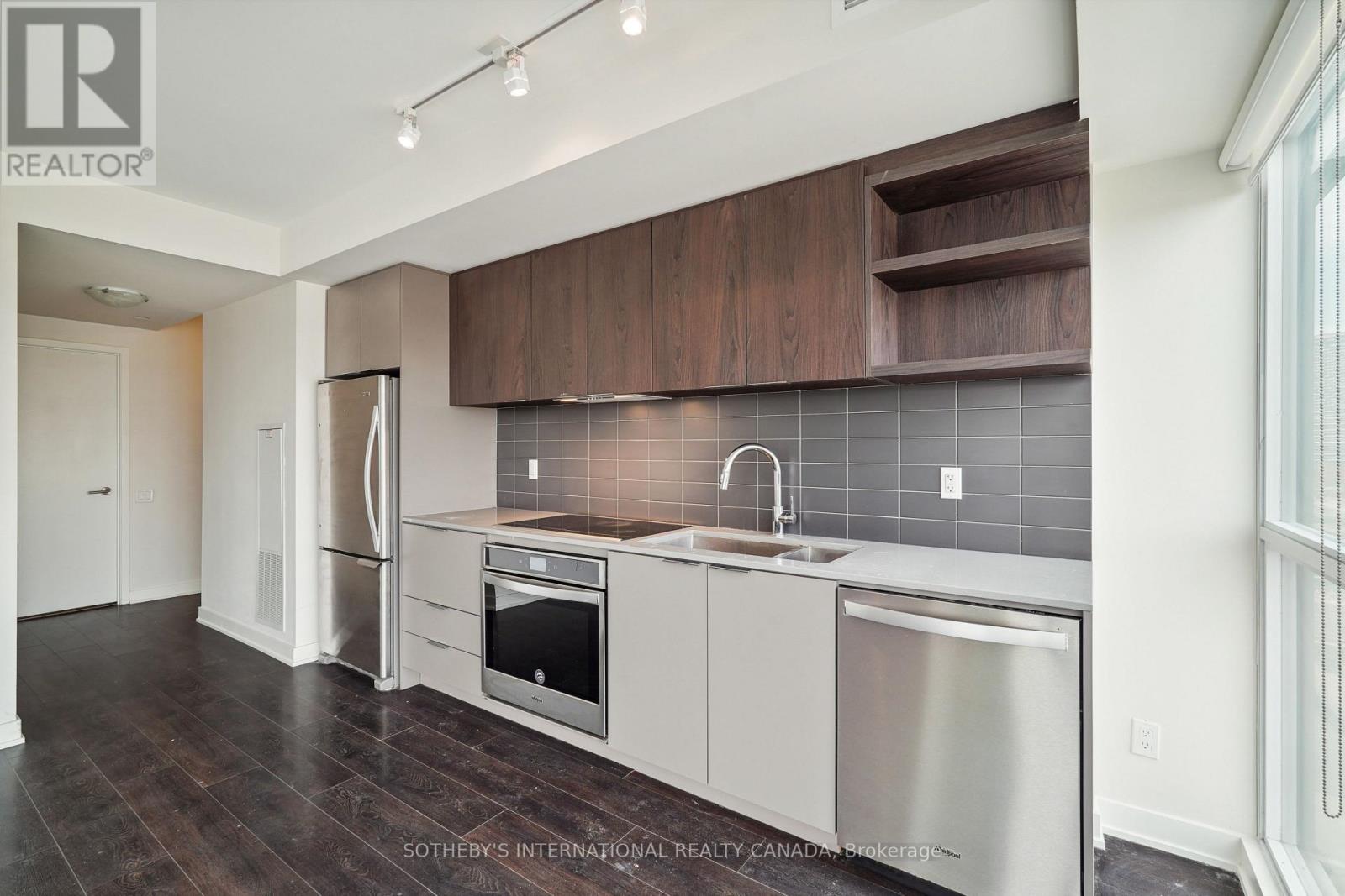 1104 - 6 Sonic Way N, Toronto, Ontario  M3C 0P1 - Photo 13 - C12780450