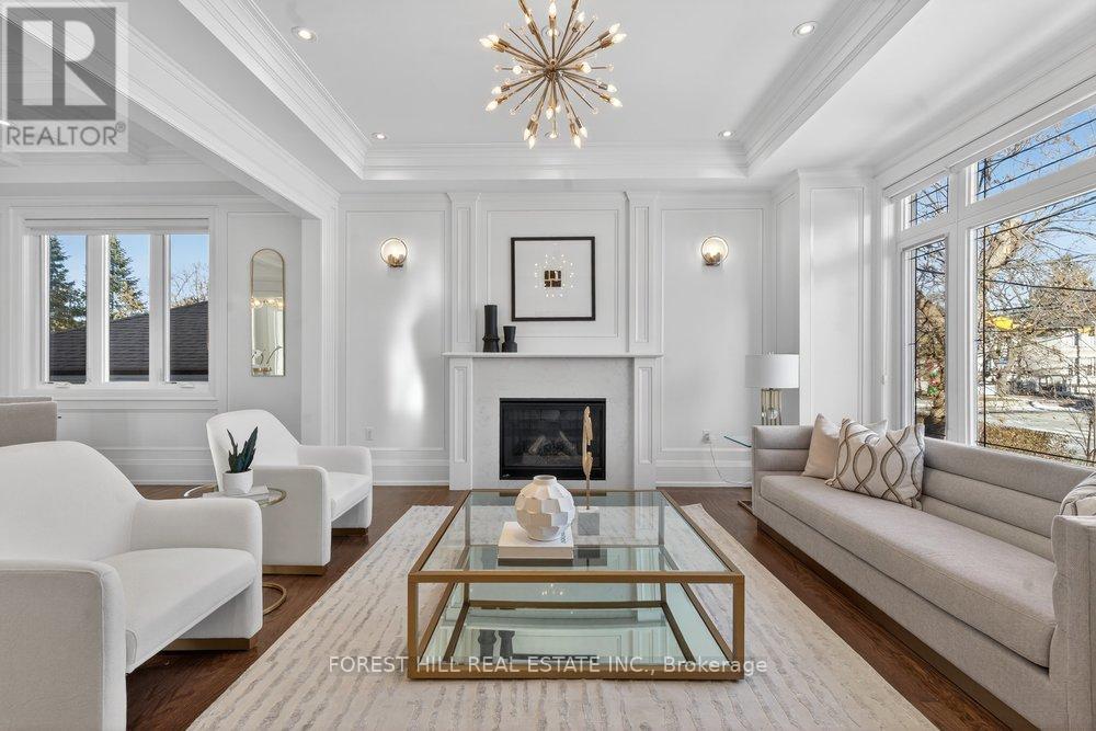 210 Willowdale Avenue, Toronto, Ontario  M2N 4Z2 - Photo 4 - C12780460