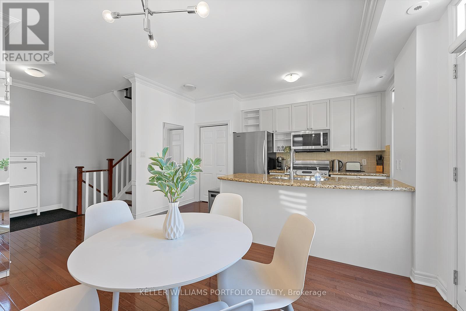 11 - 60 Carr Street, Toronto, Ontario  M5T 1B7 - Photo 11 - C12780494