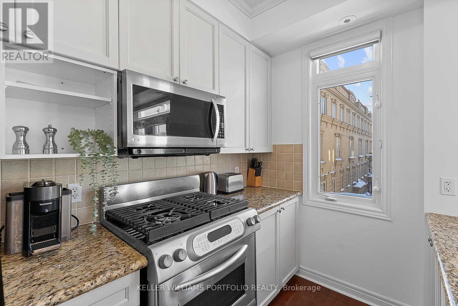 11 - 60 Carr Street, Toronto, Ontario  M5T 1B7 - Photo 16 - C12780494