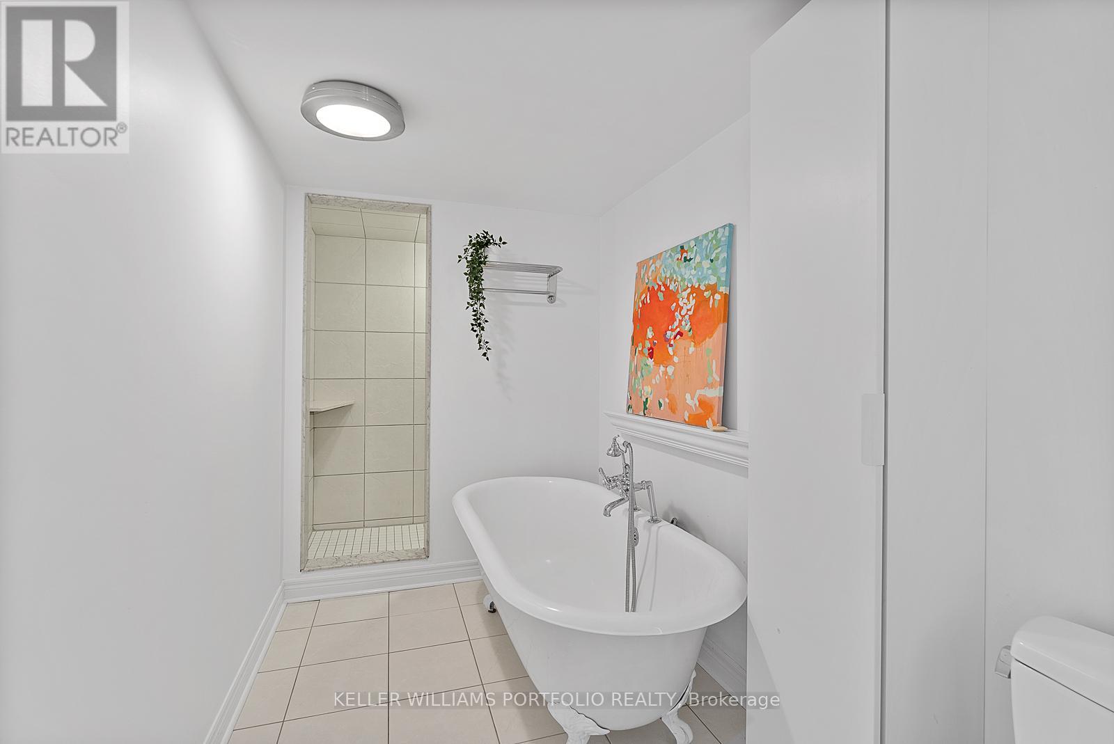 11 - 60 Carr Street, Toronto, Ontario  M5T 1B7 - Photo 39 - C12780494