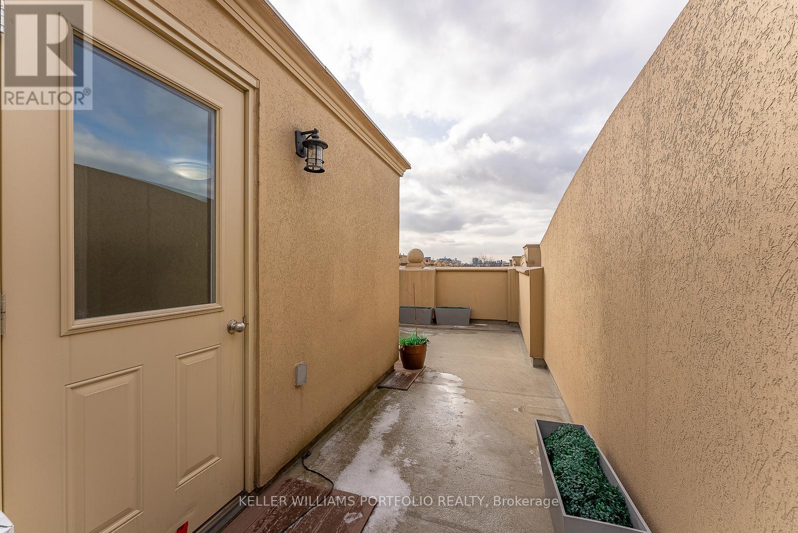 11 - 60 Carr Street, Toronto, Ontario  M5T 1B7 - Photo 47 - C12780494