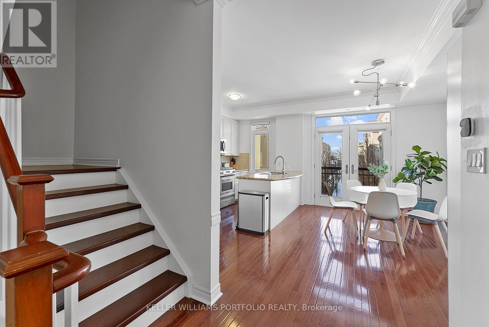 11 - 60 Carr Street, Toronto, Ontario  M5T 1B7 - Photo 5 - C12780494