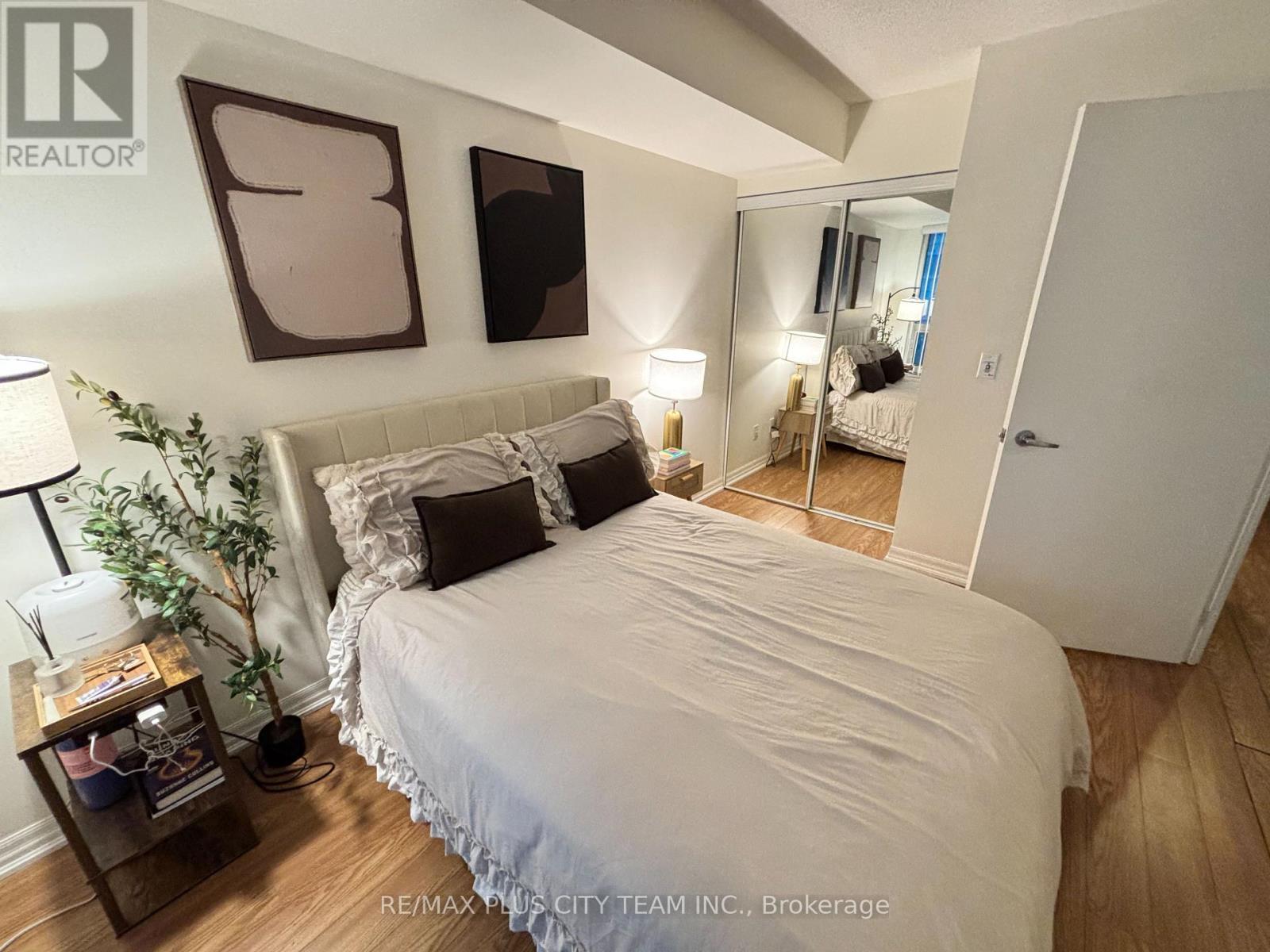 703 - 16 Yonge Street, Toronto, Ontario  M5E 2A1 - Photo 11 - C12780538