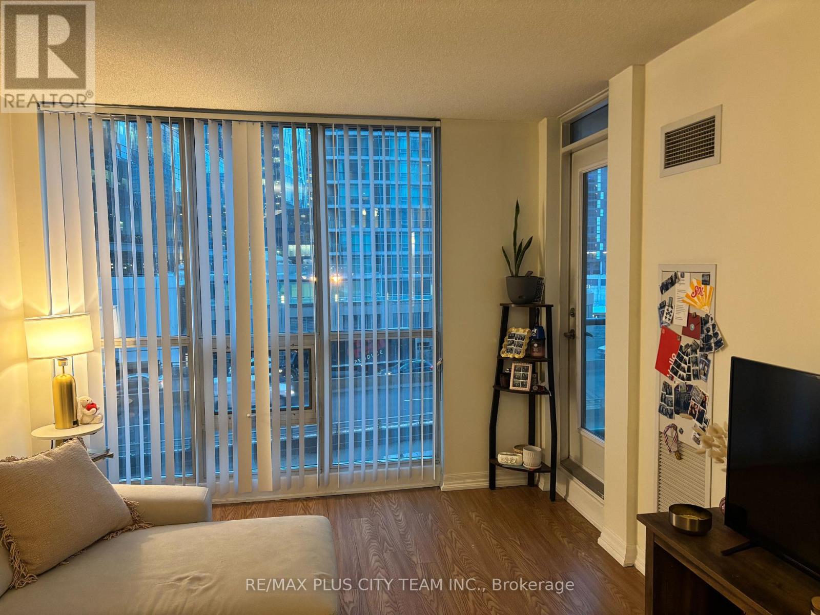 703 - 16 Yonge Street, Toronto, Ontario  M5E 2A1 - Photo 5 - C12780538