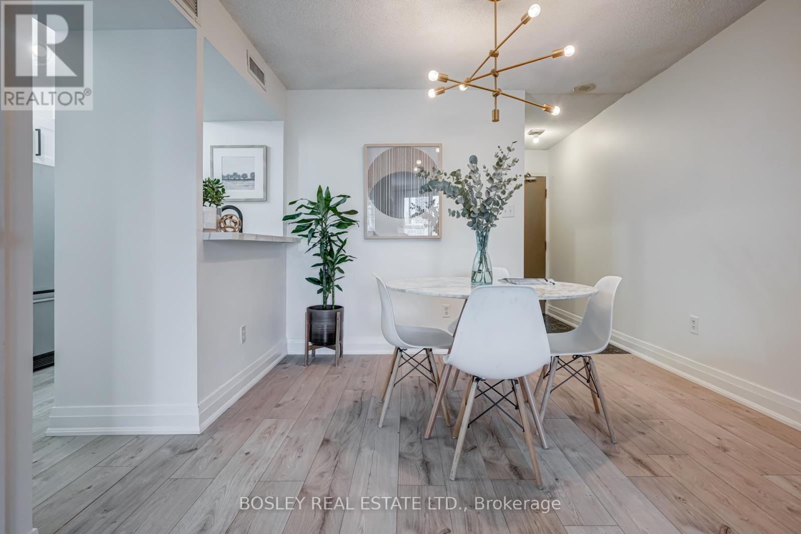 1808 - 1001 Bay Street, Toronto, Ontario  M5S 3A6 - Photo 11 - C12780542