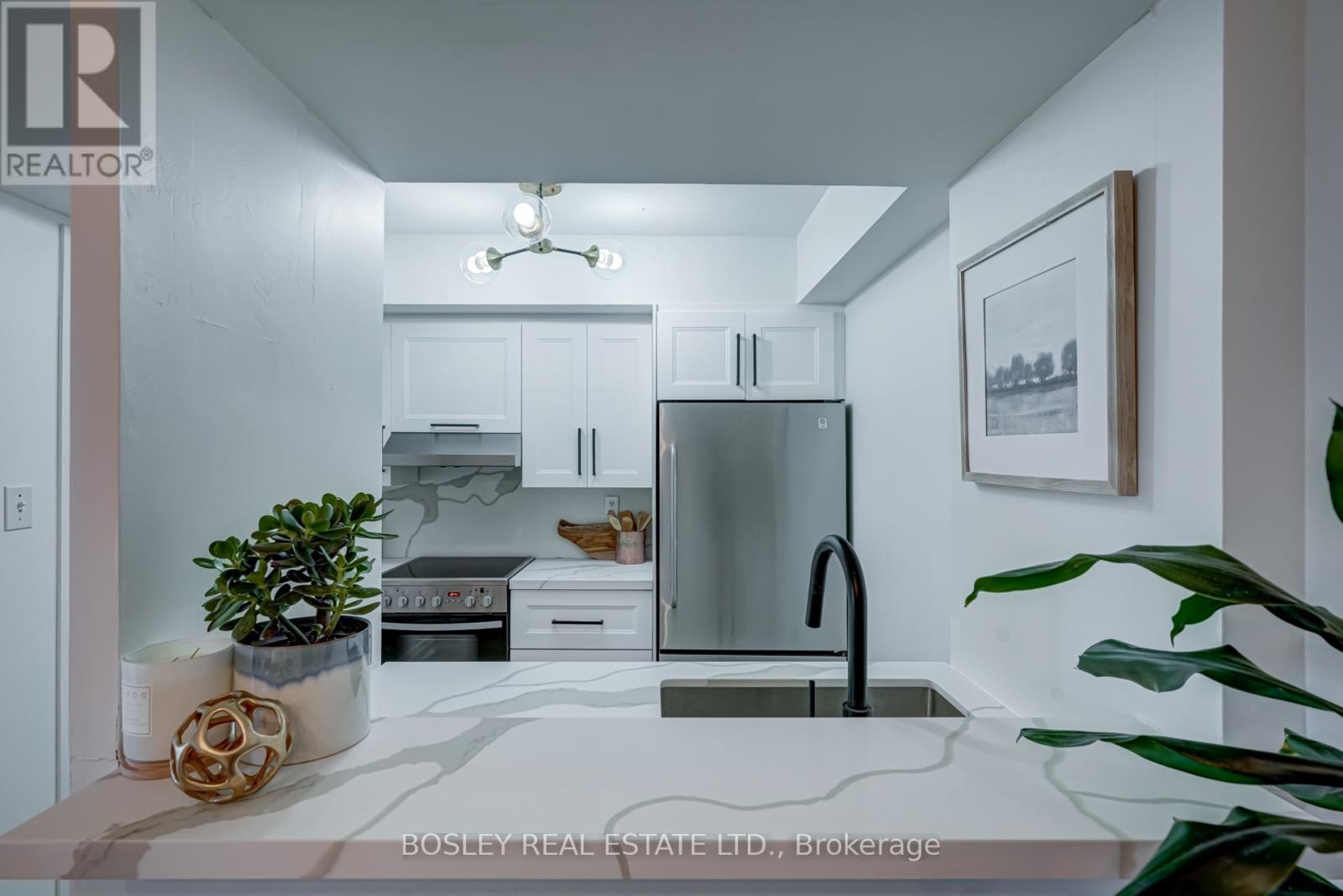 1808 - 1001 Bay Street, Toronto, Ontario  M5S 3A6 - Photo 15 - C12780542