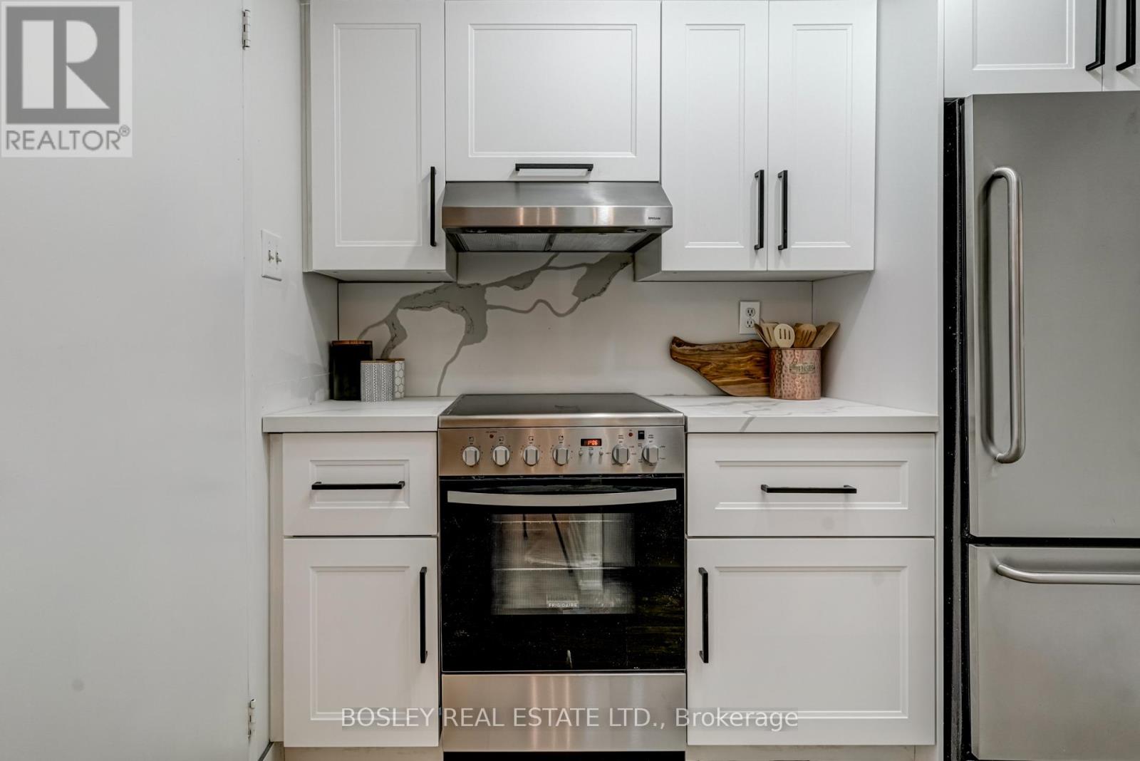 1808 - 1001 Bay Street, Toronto, Ontario  M5S 3A6 - Photo 16 - C12780542