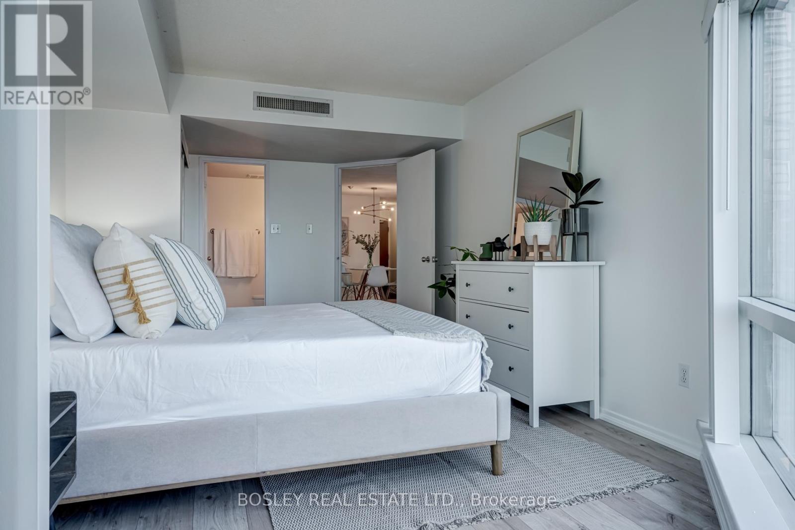 1808 - 1001 Bay Street, Toronto, Ontario  M5S 3A6 - Photo 23 - C12780542