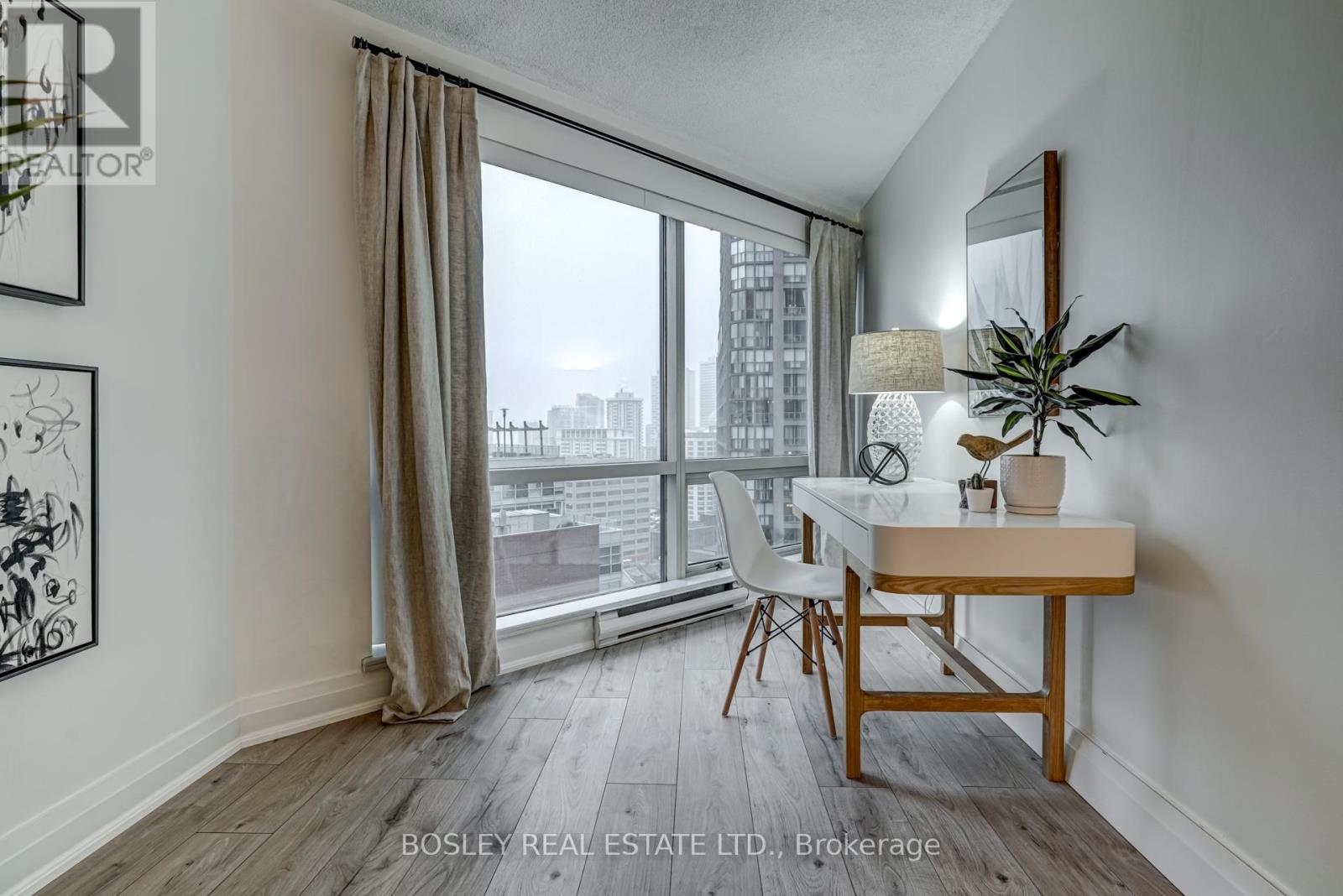 1808 - 1001 Bay Street, Toronto, Ontario  M5S 3A6 - Photo 8 - C12780542