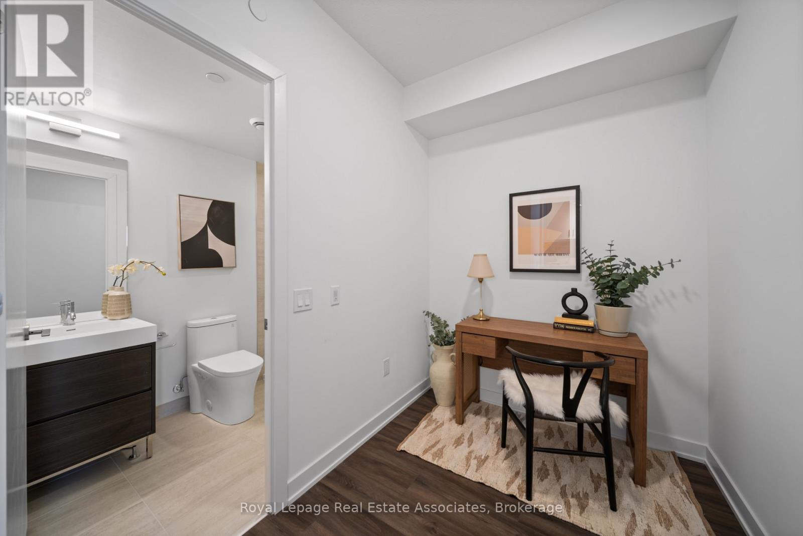 422 - 9 Tecumseth Street, Toronto, Ontario  M5V 3G4 - Photo 11 - C12780592