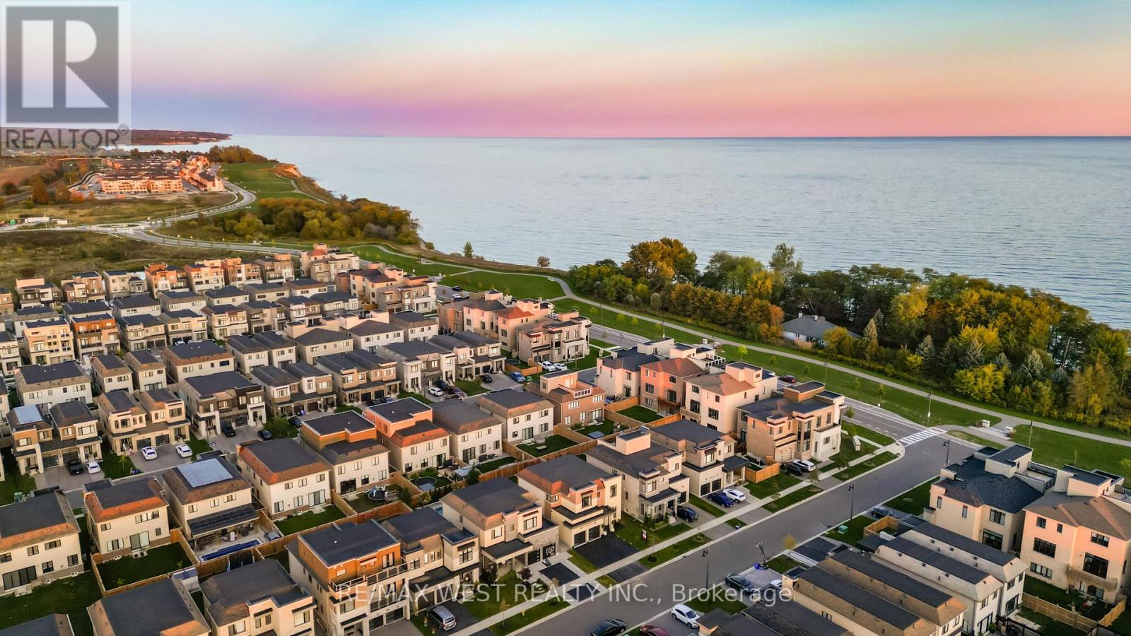 15 Larkin Lane, Clarington, Ontario  L1C 4A7 - Photo 2 - E12780416