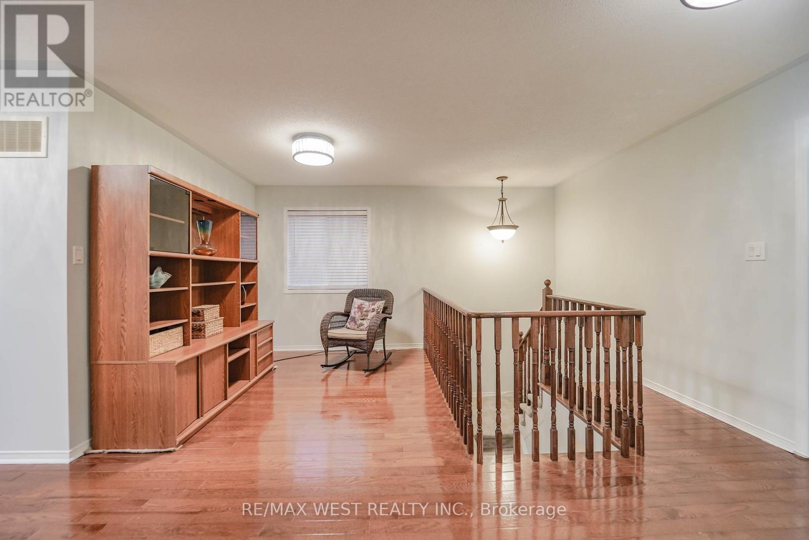 71 Dunwell Crescent, Ajax, Ontario  L1T 0A7 - Photo 7 - E12780534