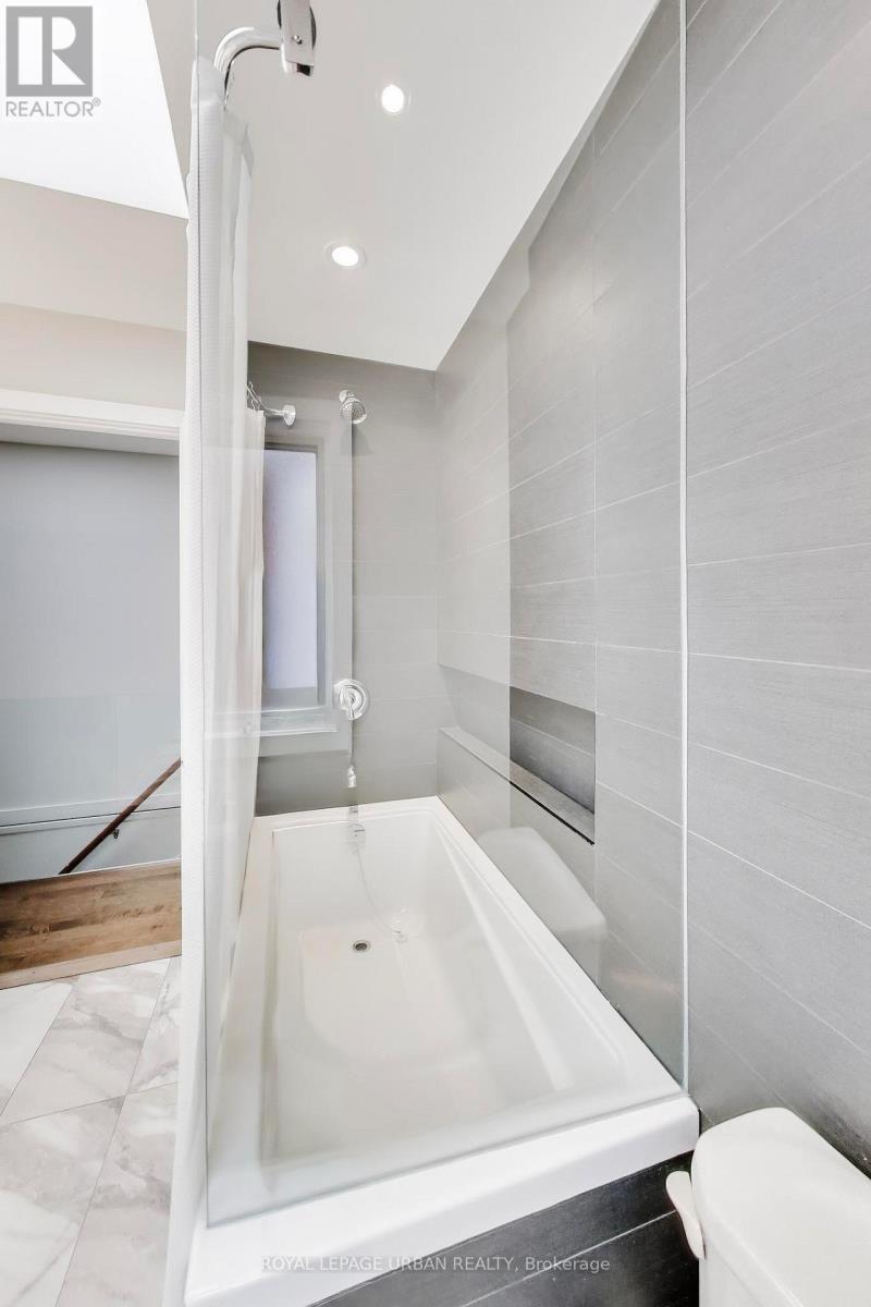 132 Mortimer Avenue, Toronto, Ontario  M4K 2A4 - Photo 25 - E12780552