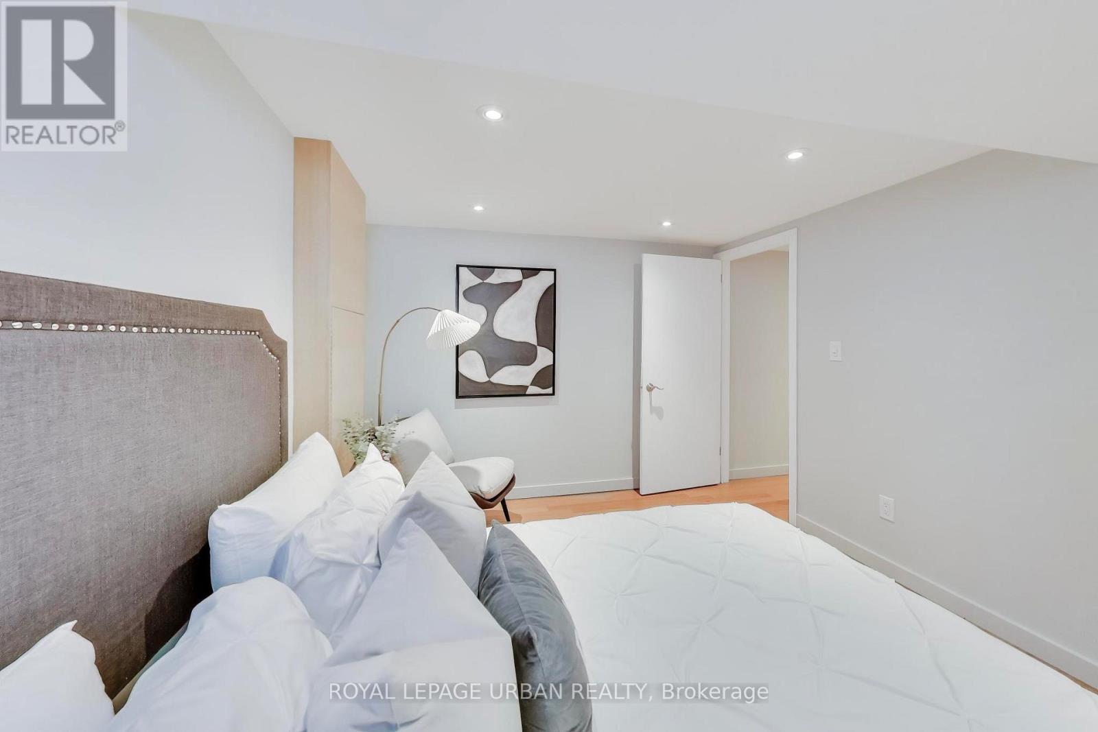 132 Mortimer Avenue, Toronto, Ontario  M4K 2A4 - Photo 30 - E12780552