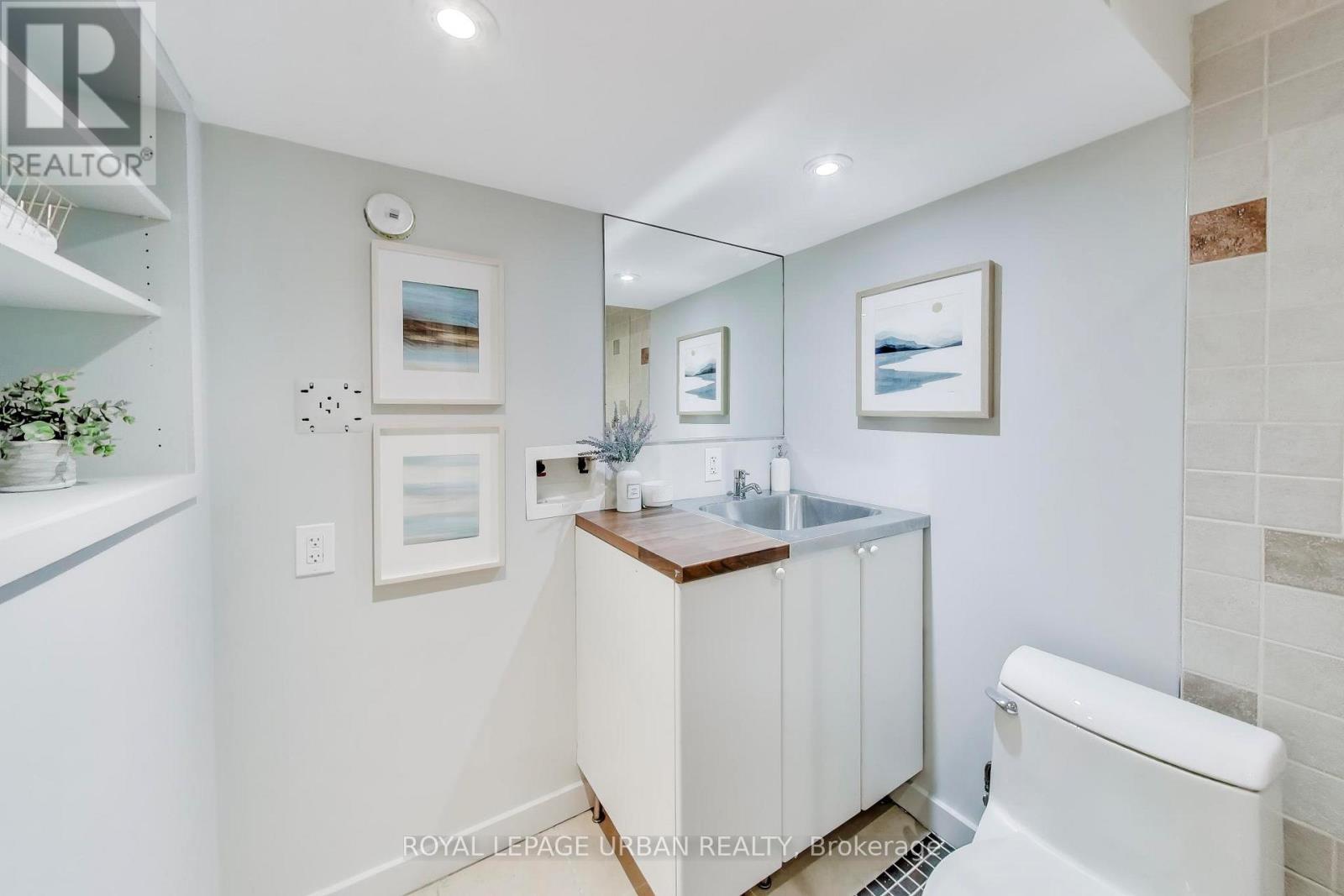 132 Mortimer Avenue, Toronto, Ontario  M4K 2A4 - Photo 31 - E12780552