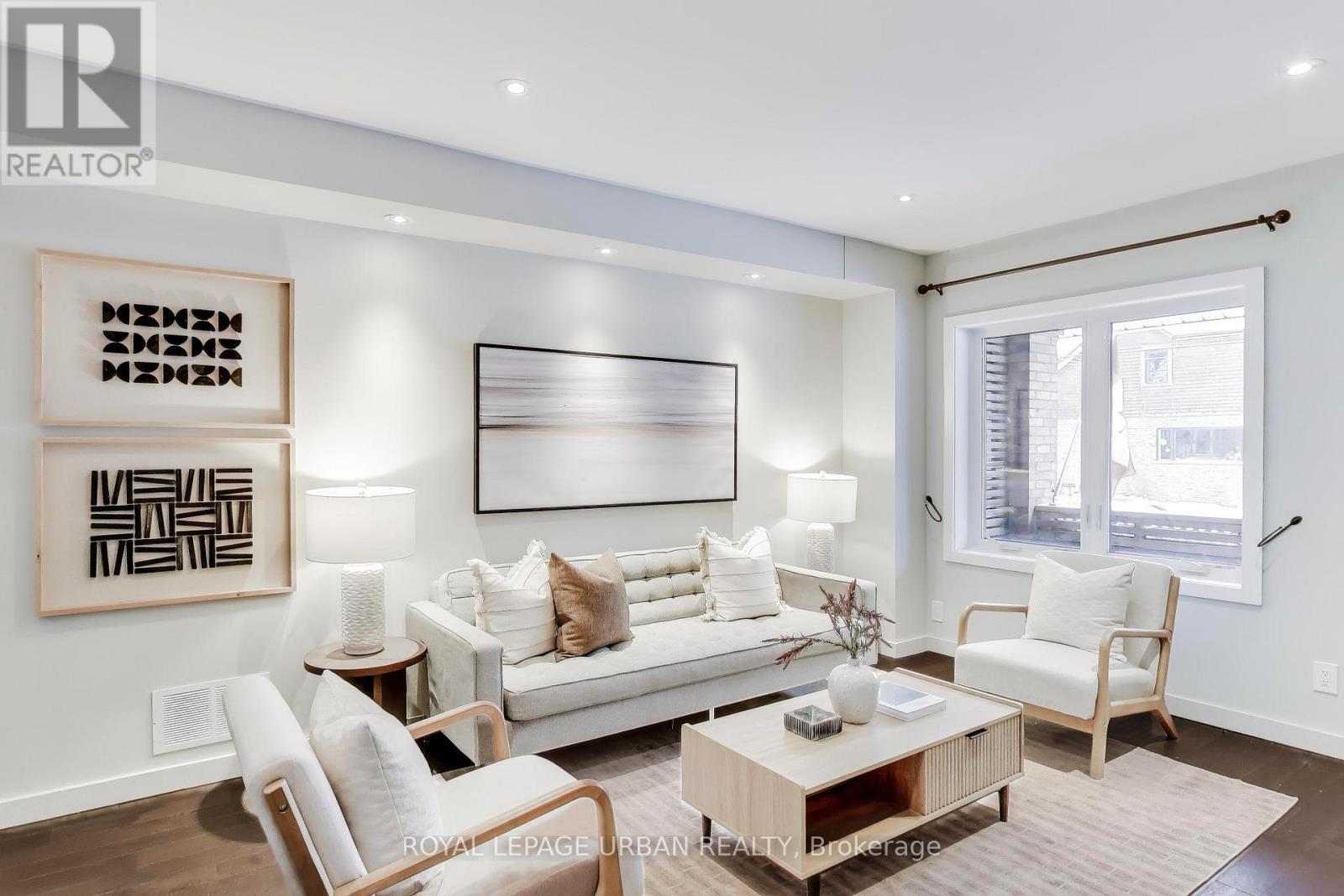 132 Mortimer Avenue, Toronto, Ontario  M4K 2A4 - Photo 6 - E12780552