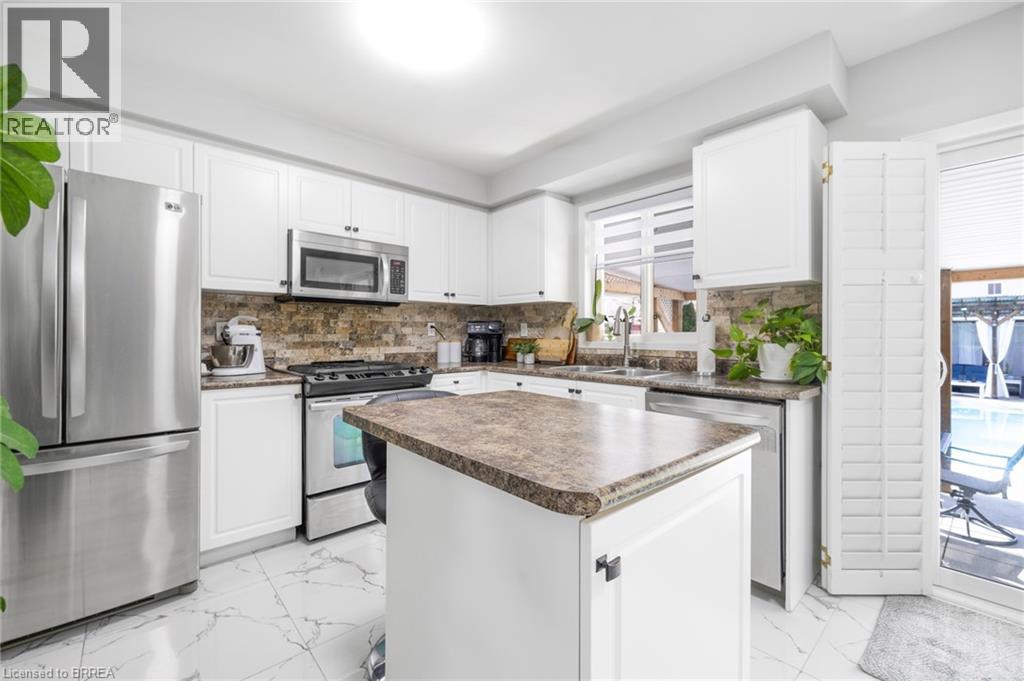 18 Hollinrake Avenue, Brantford, Ontario  N3T 0A6 - Photo 10 - 40804595