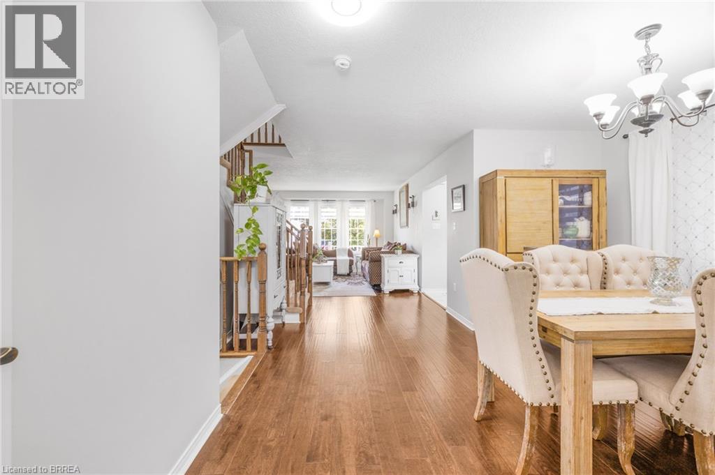 18 Hollinrake Avenue, Brantford, Ontario  N3T 0A6 - Photo 8 - 40804595