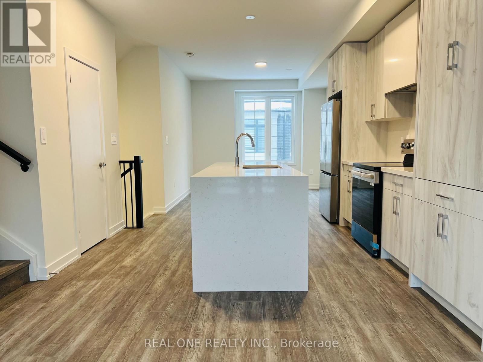 6 Mermot Lane, Richmond Hill, Ontario  L4B 0J5 - Photo 9 - N12780480