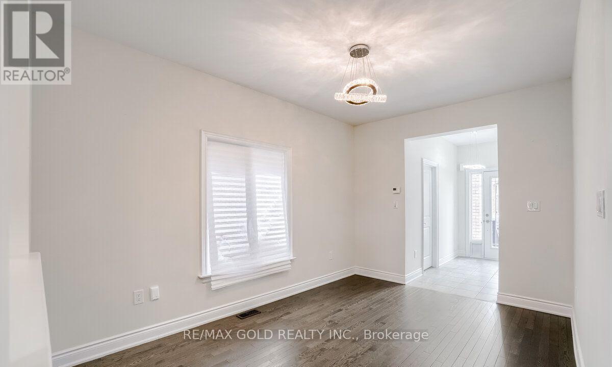 174 Sutherland Avenue, Bradford West Gwillimbury (Bradford), Ontario  L3Z 4H7 - Photo 26 - N12780580